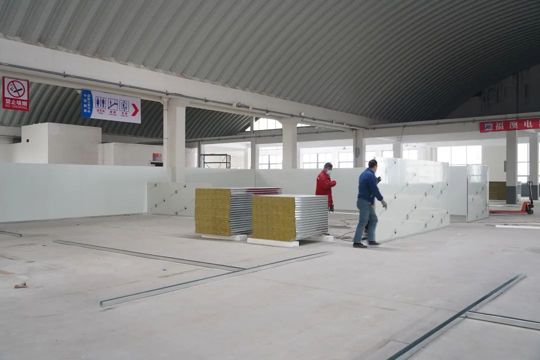 疫情就是命令,镀铝锌钢板销售厂家宏鑫源紧急驰援多地方舱医院建设(图9) 疫情就是命令,镀铝锌钢板销售厂家宏鑫源紧急驰援多地方舱医院建设(图9)