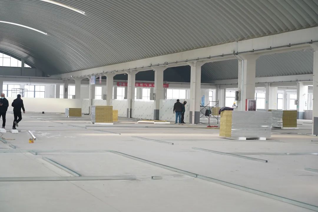 疫情就是命令,镀铝锌钢板销售厂家宏鑫源紧急驰援多地方舱医院建设(图11) 疫情就是命令,镀铝锌钢板销售厂家宏鑫源紧急驰援多地方舱医院建设(图11)